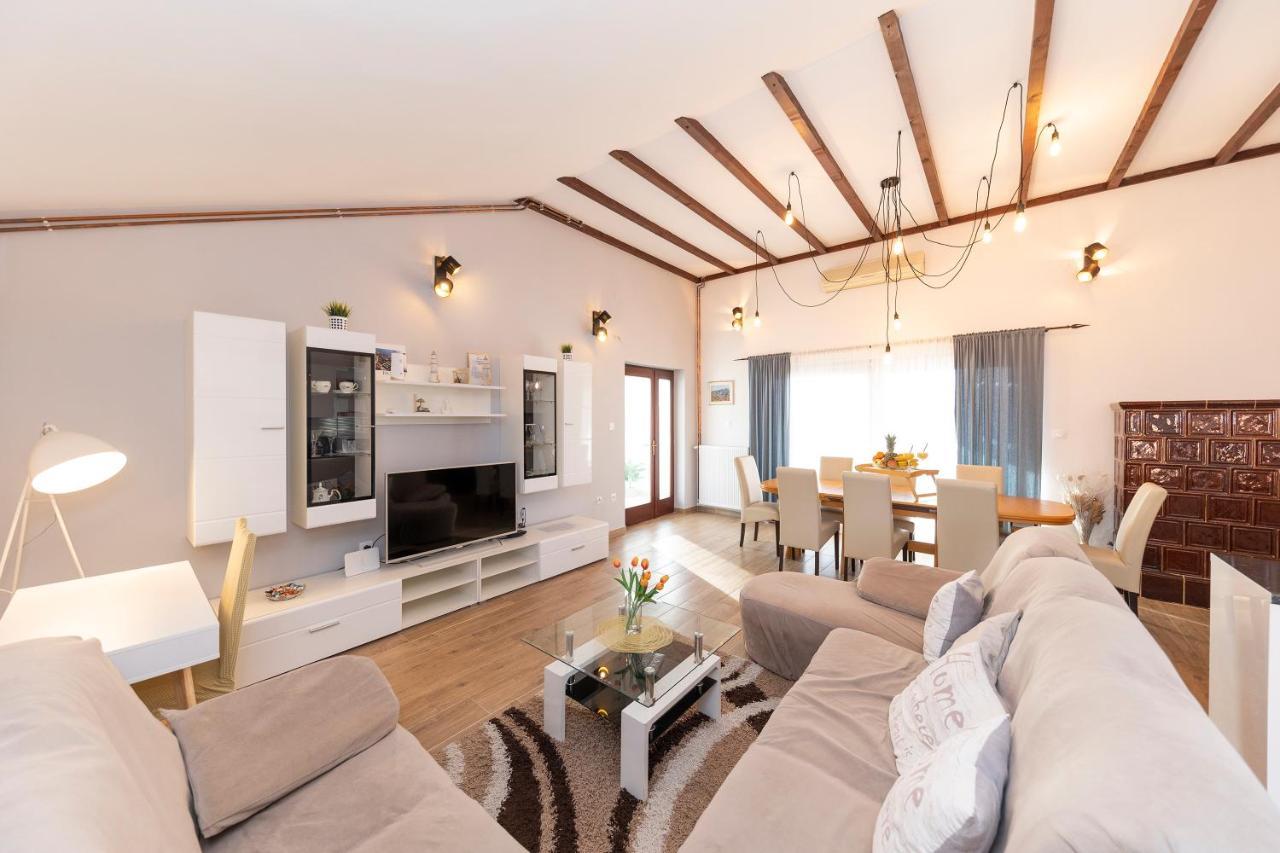 Apartman Lana Biograd Na Moru Eksteriør bilde