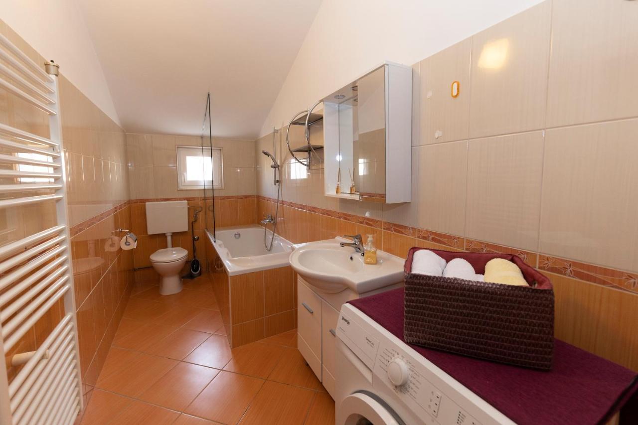 Apartman Lana Biograd Na Moru Eksteriør bilde