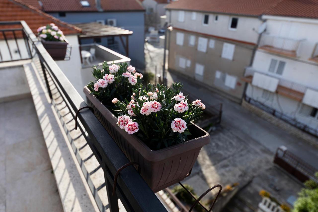 Apartman Lana Biograd Na Moru Eksteriør bilde