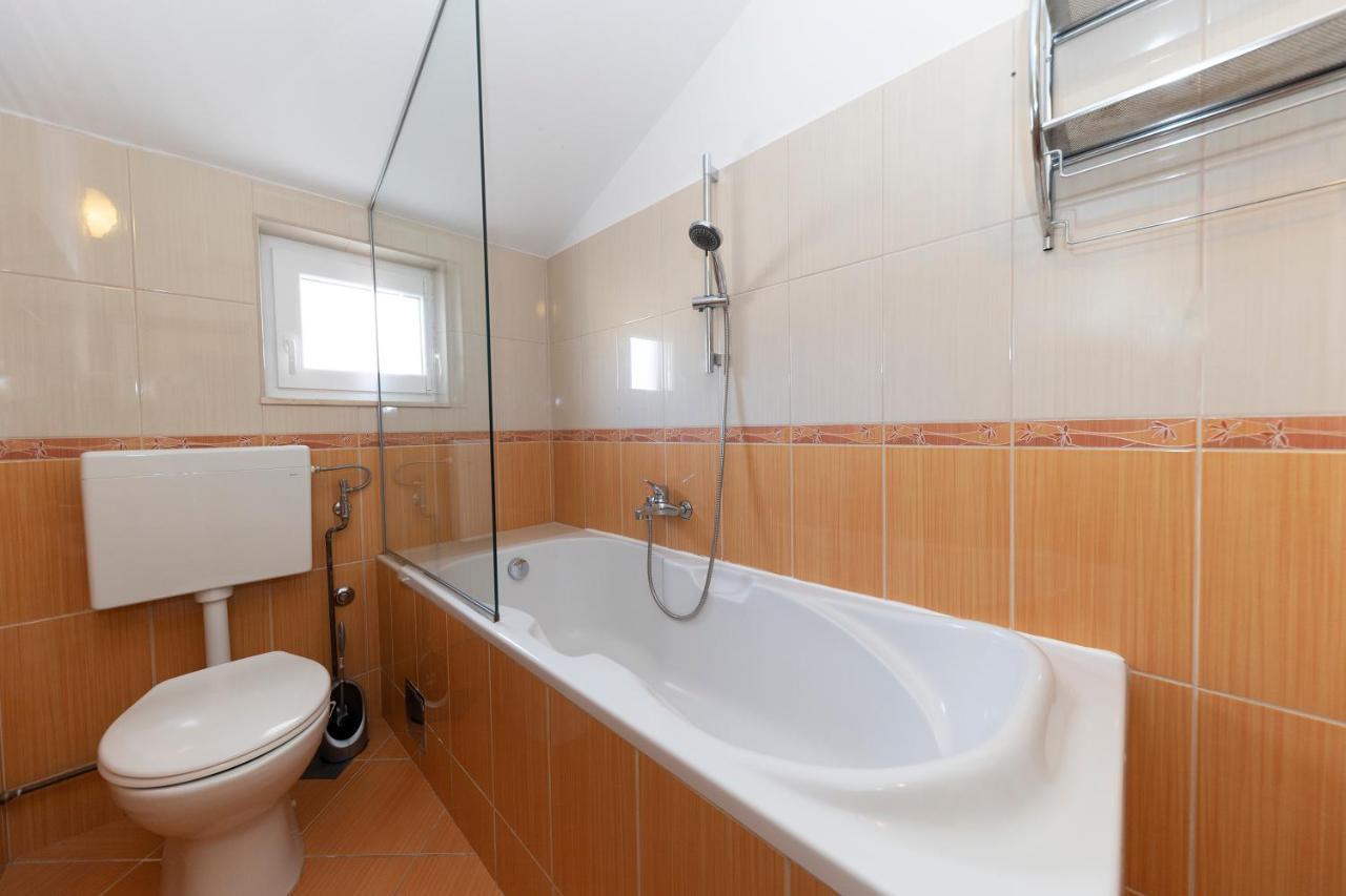 Apartman Lana Biograd Na Moru Eksteriør bilde