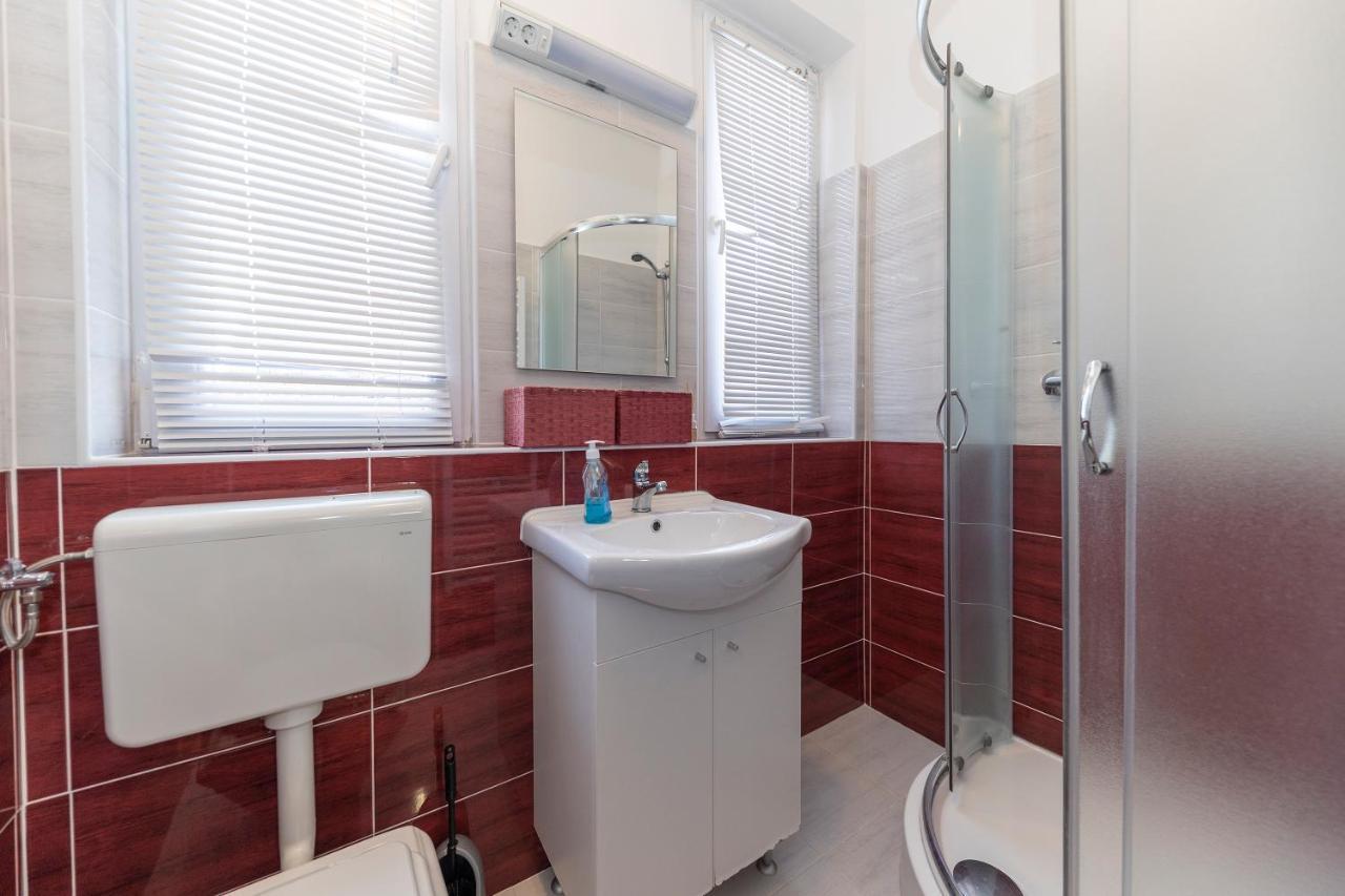 Apartman Lana Biograd Na Moru Eksteriør bilde