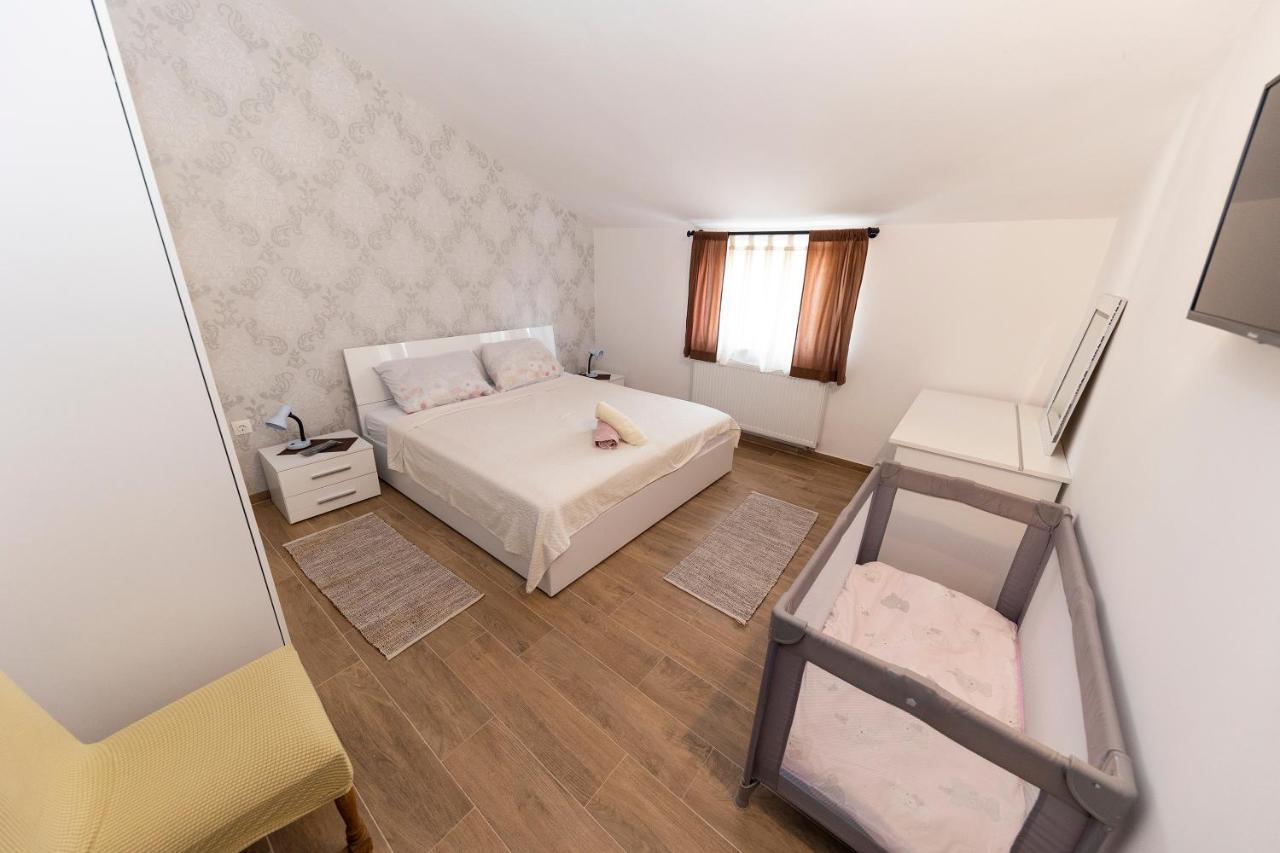 Apartman Lana Biograd Na Moru Eksteriør bilde