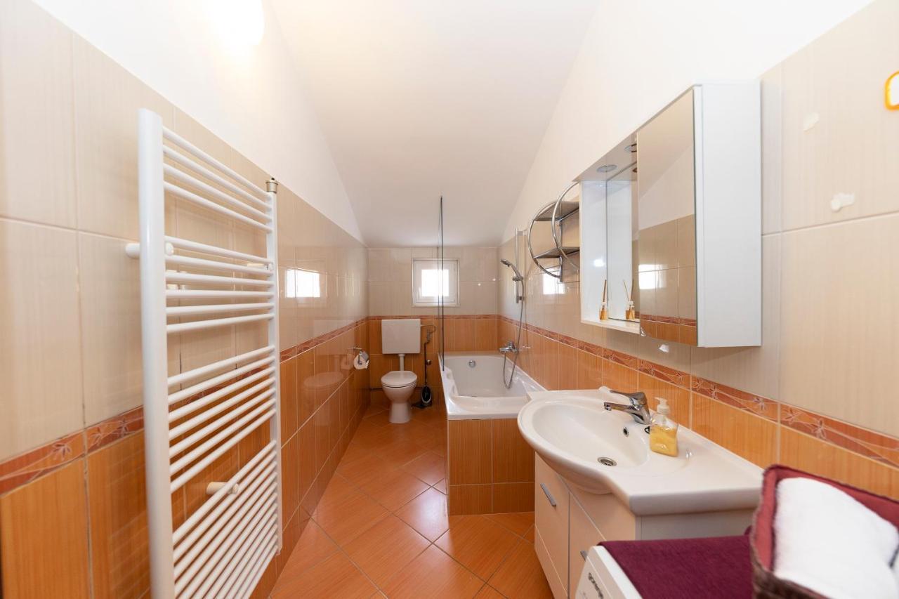 Apartman Lana Biograd Na Moru Eksteriør bilde