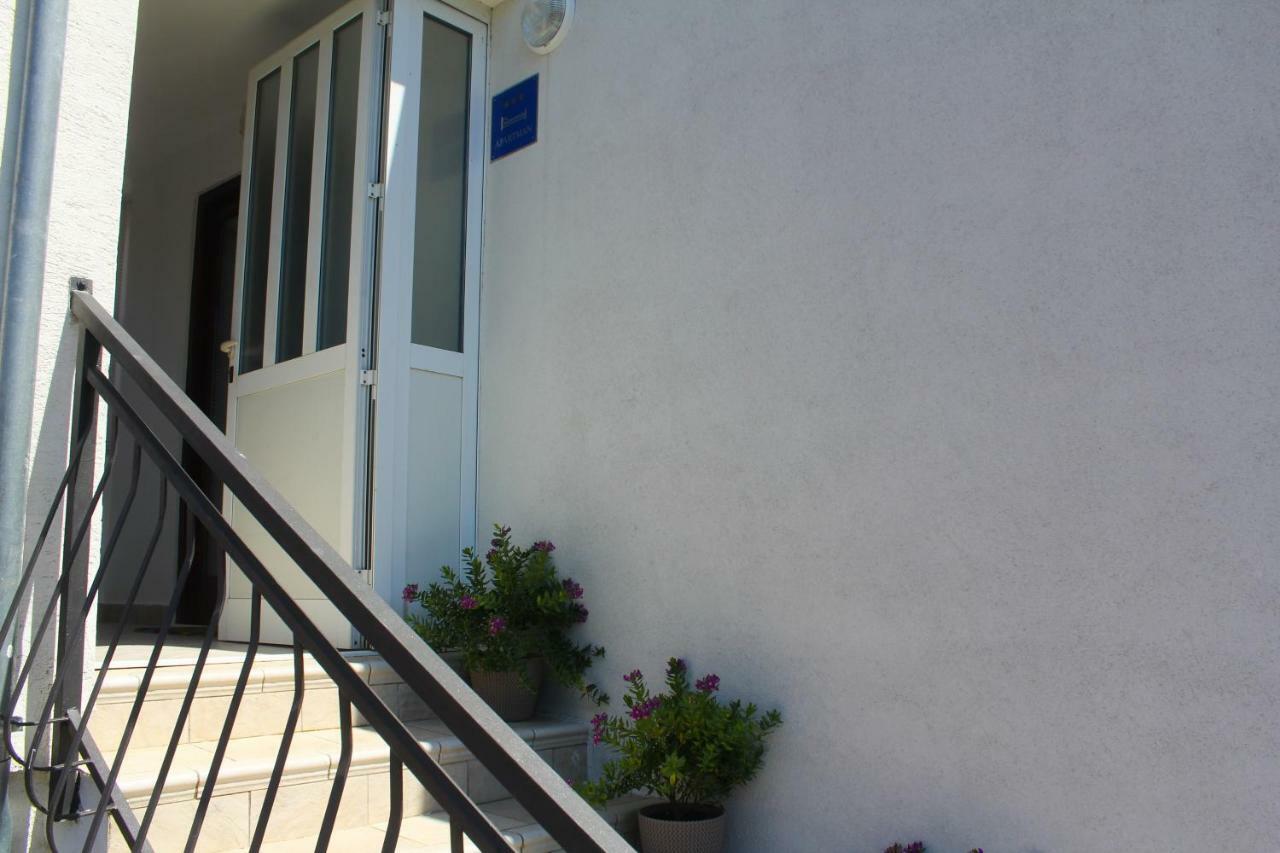 Apartman Lana Biograd Na Moru Eksteriør bilde